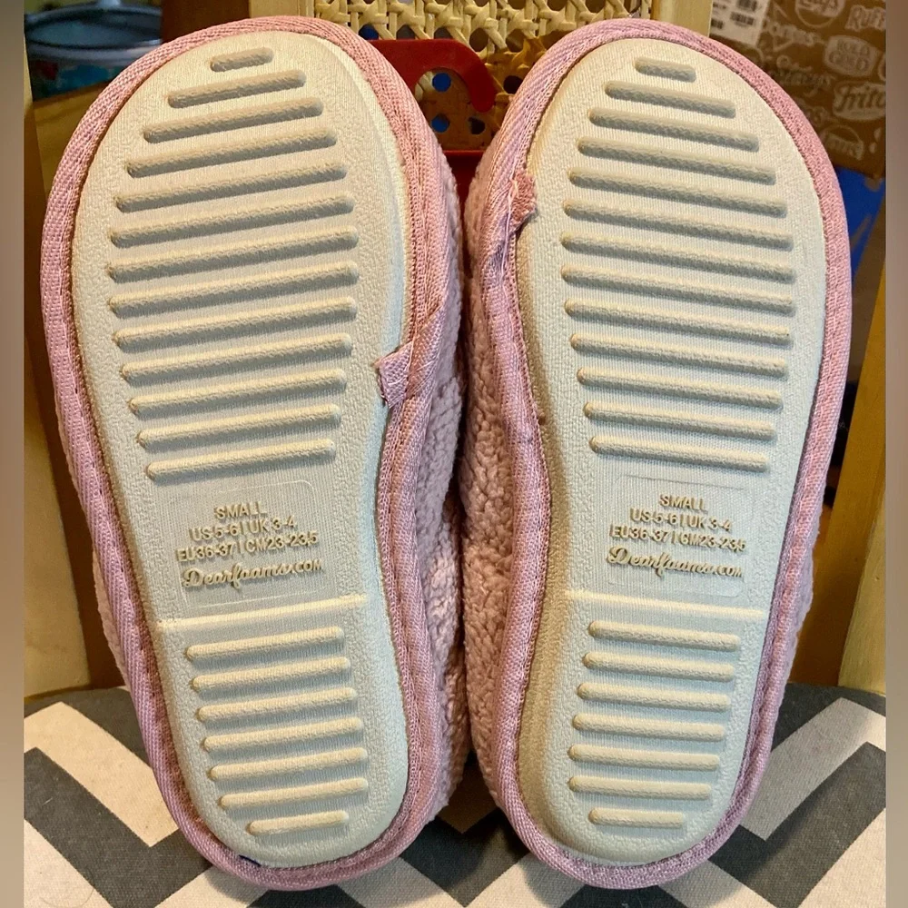 Dearfoams - Picture 2 of 3